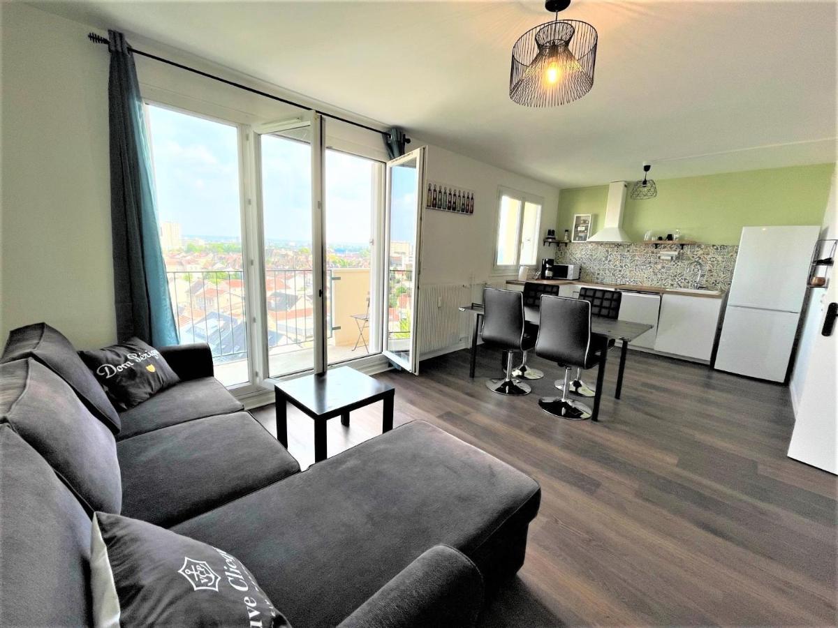 Brossolette Appartement T2 Spacieux Et Lumineux Balcon Vue Degagee رانس المظهر الخارجي الصورة